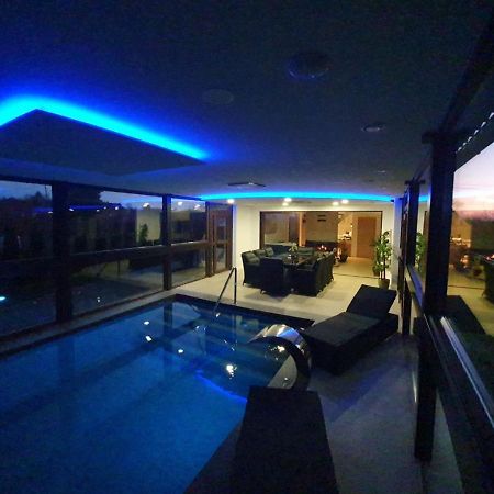 Aljmaš Villa Edl Elegant-Slavonija I Baranja מראה חיצוני תמונה